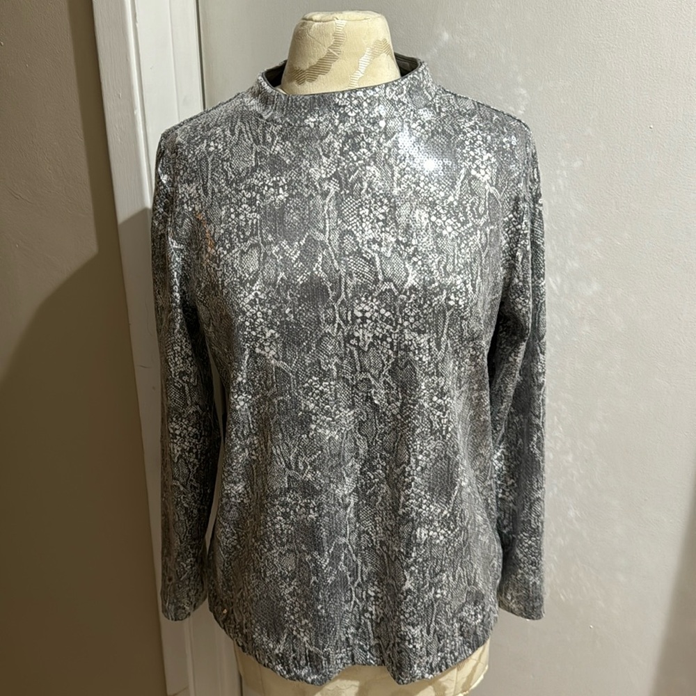 Chico’s Sequin Snake Print Zip Long Sleeve Mock Neck Spectacular Top Sz 1 Medium